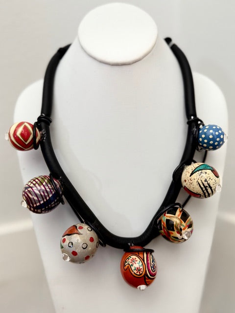 22525 JEFF LIEB ANTIQUE BEAD NECKLACE