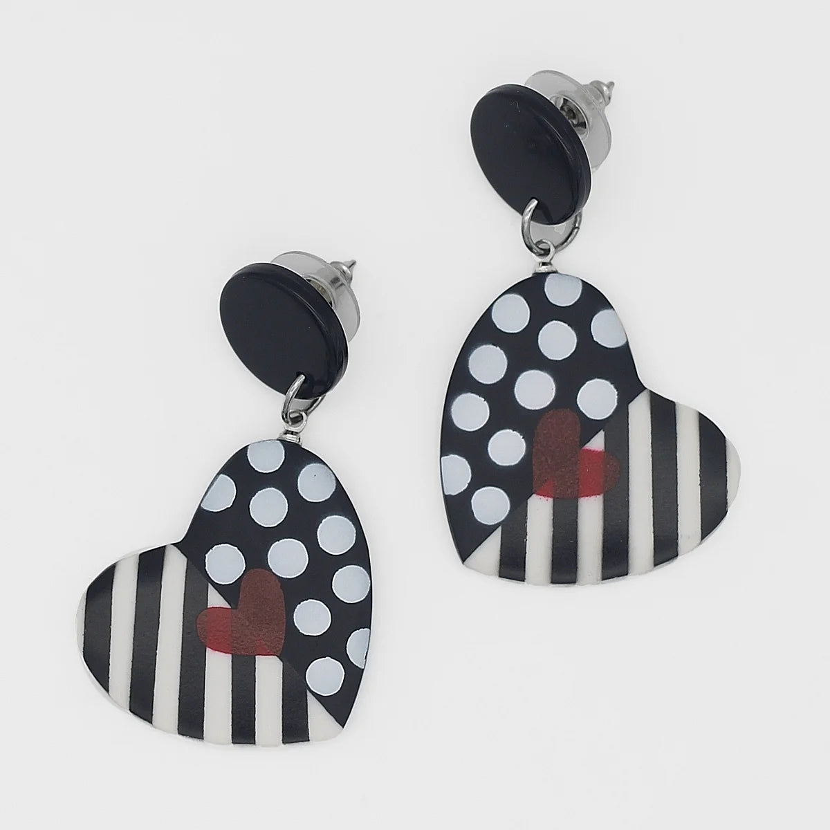 LS23E25 Sylca Black Camila's eart Earrings
