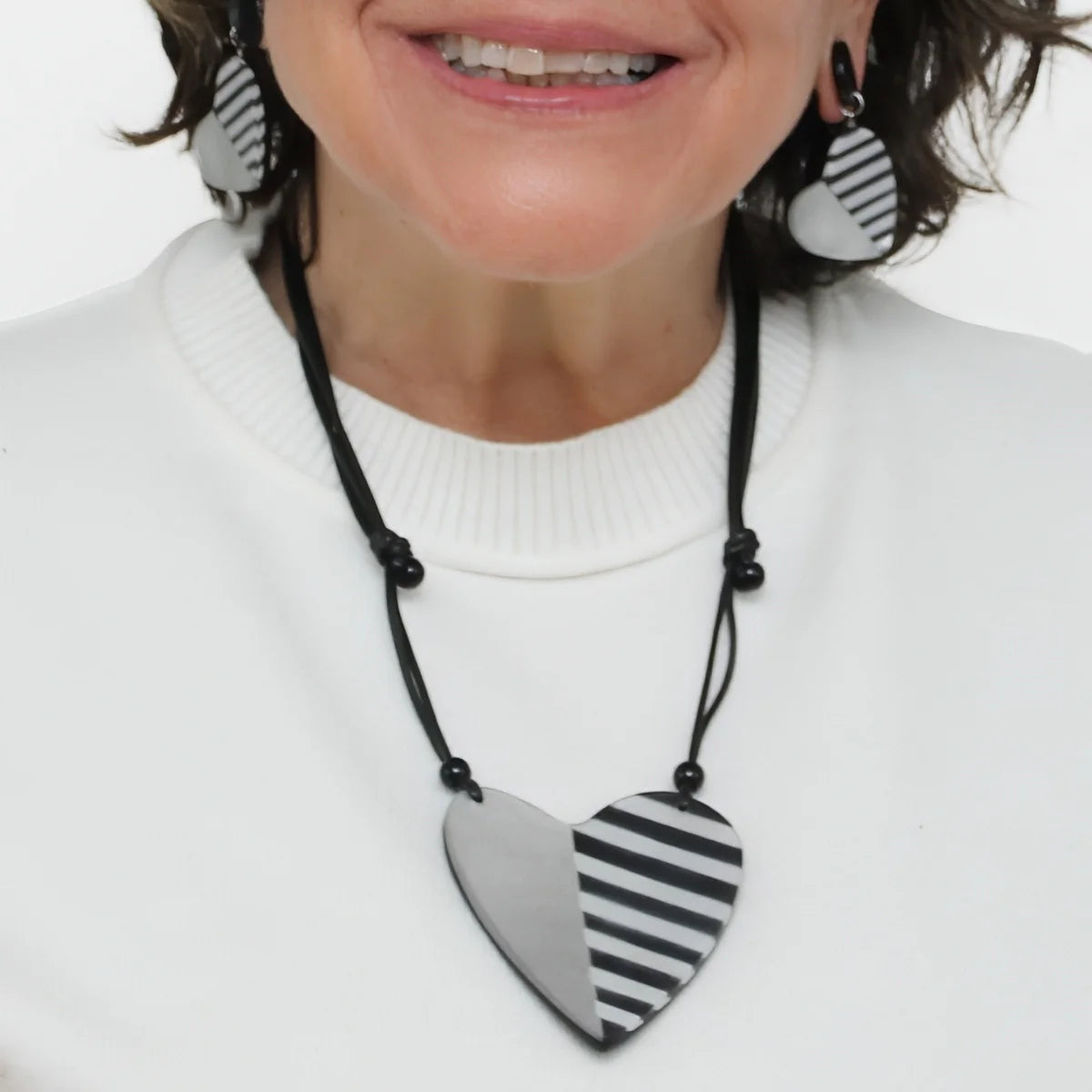 LS25N27 Sylca Silver & Black Anastasia Heart Pendant