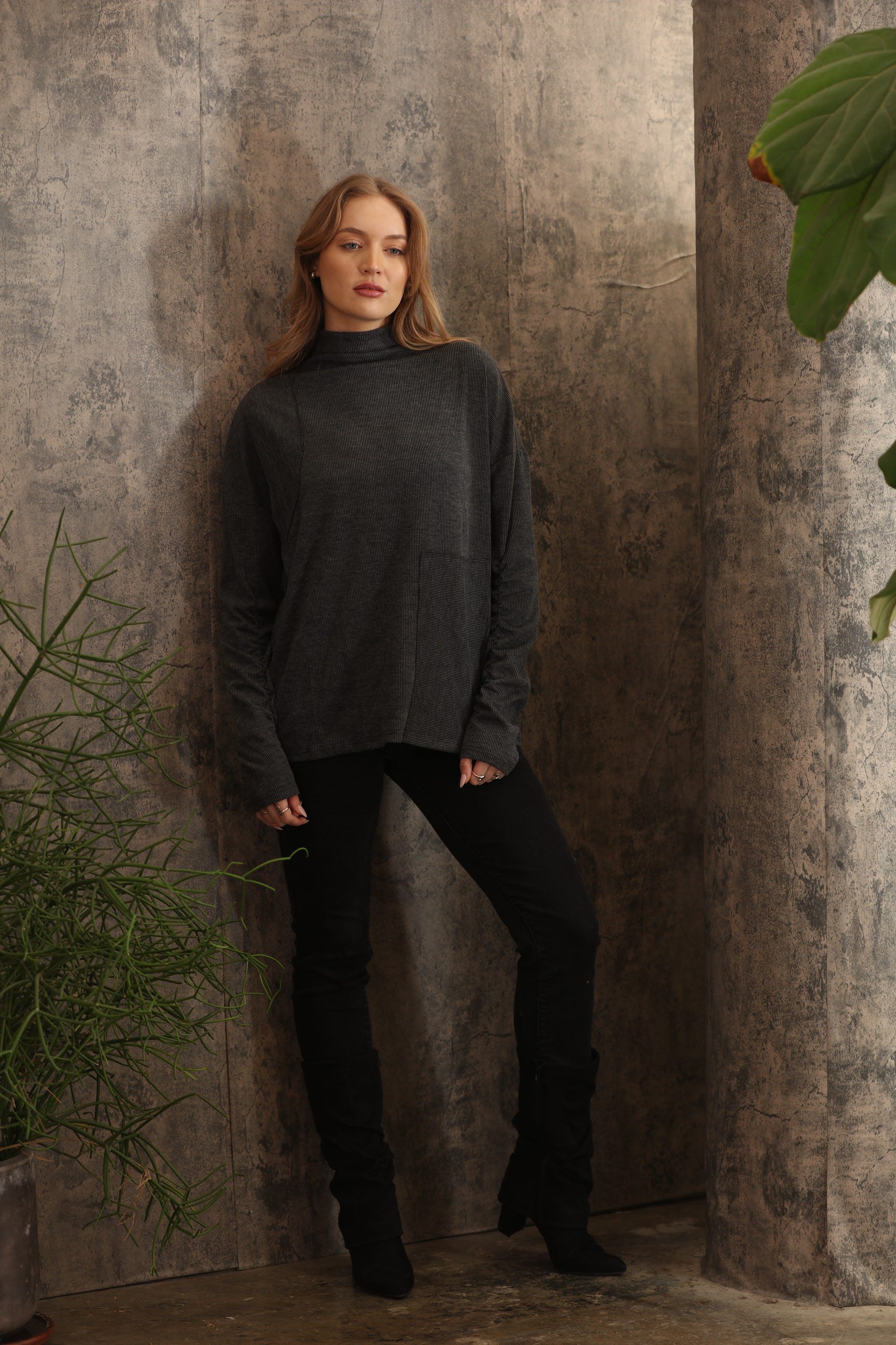 T2116 Terra Charcoal Top