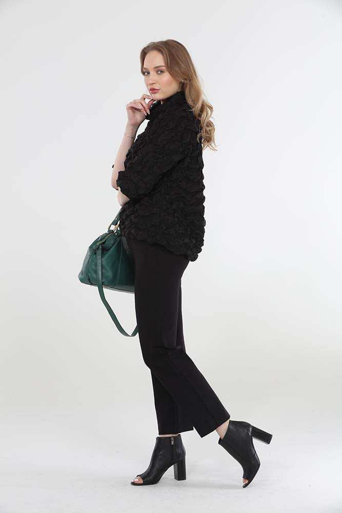 T5582 Terra Black top