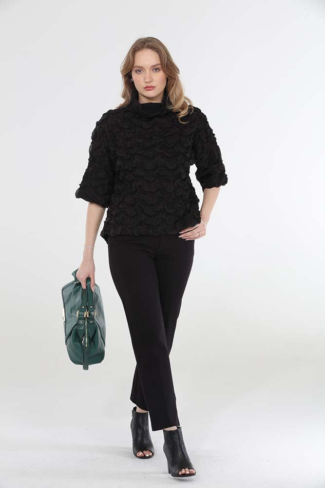 T5582 Terra Black top