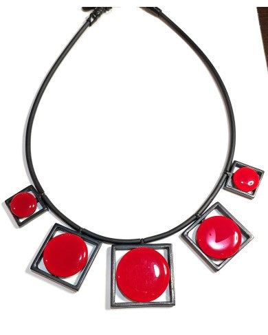TJ 105A3 ENAMEL NECKLACE
